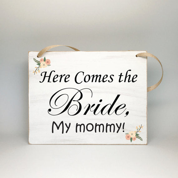 "Too Late To Run Here Comes My Auntie" Ring Bearer Sign - 12x6 Inch Black Wedding Plaque, Wall Hanging Decor